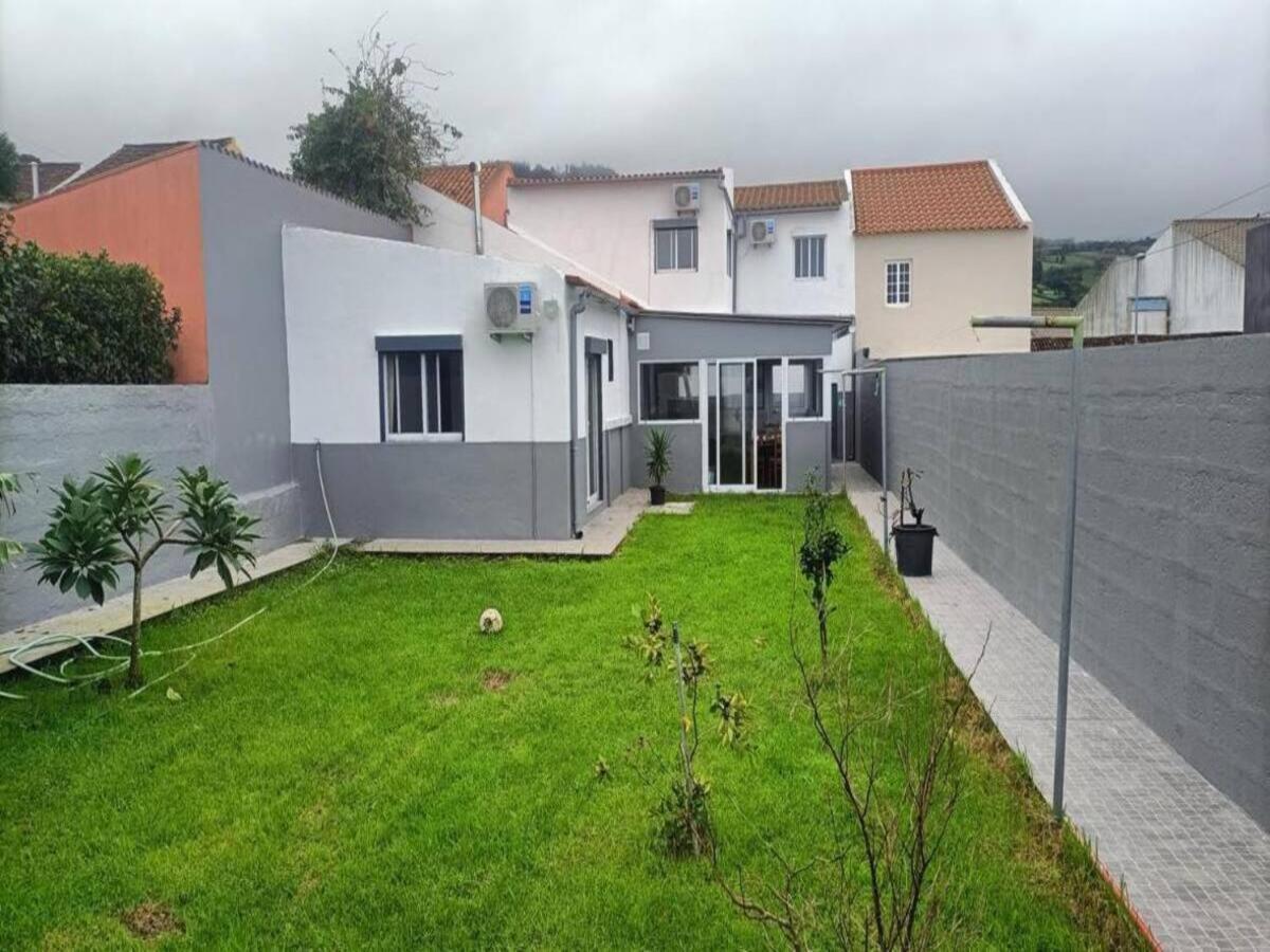 Casa Das Capelas - Perfect For Families 蓬塔德尔加达 外观 照片